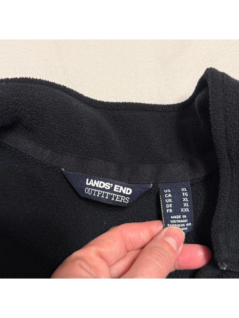 Lands' End‎ Black Vest - Picture 3 of 5